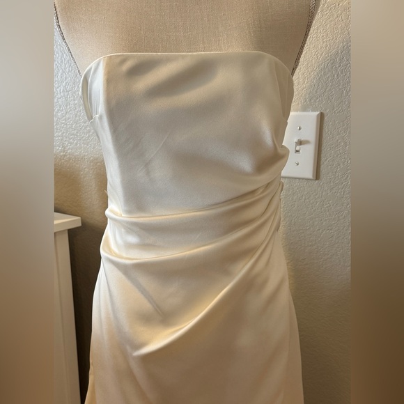 Jessica McClintock Wedding dress size 6 - Picture 3 of 10